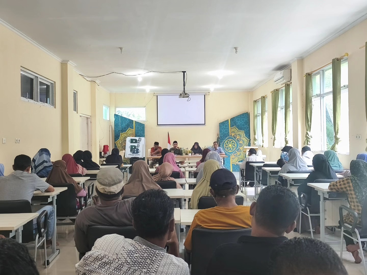 Aula Pertemuan MAN 2 Flotim